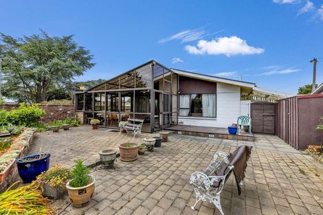 Photo of property in 10 Westerleigh Street, Bishopdale, Christchurch, 8053