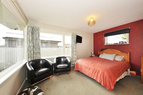 Photo of property in 12 Glenrowan Avenue, Avondale, Christchurch, 8061