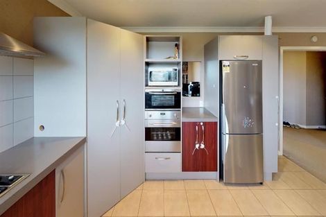 Photo of property in 19 Johnstone Drive, Fitzherbert, Palmerston North, 4410