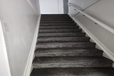 Photo of property in 68 Boord Crescent, Kumeu, 0891