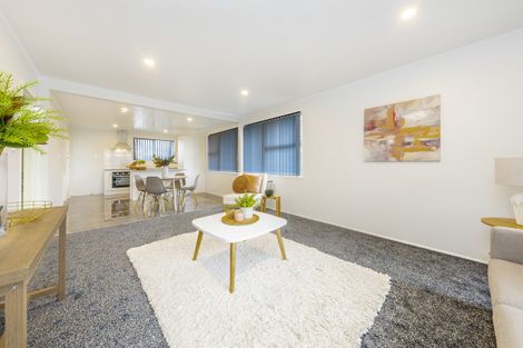 Photo of property in 11 Othello Drive, Clover Park, Auckland, 2023