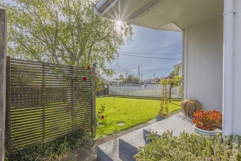 Photo of property in 11 Woburn Street, Waipukurau, 4200