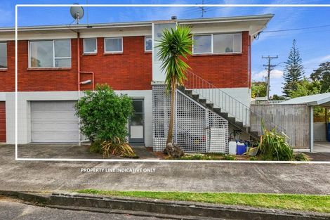 Photo of property in 1/20 Merchant Avenue, Te Atatu South, Auckland, 0610