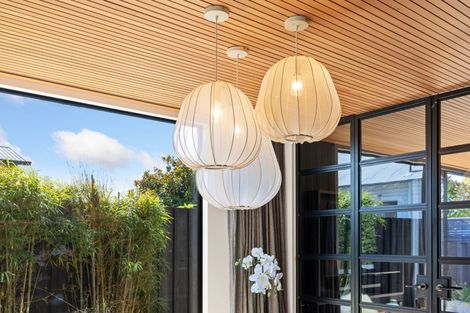 Photo of property in 40 Hewitts Road, Merivale, Christchurch, 8014