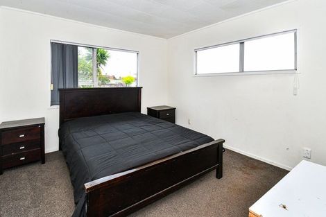 Photo of property in 37 Secretariat Place, Randwick Park, Auckland, 2105