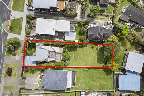 Photo of property in 697 Beach Road, Rothesay Bay, Auckland, 0630