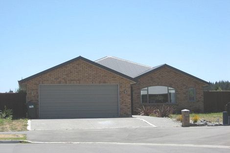 Photo of property in 12 Orewa Close, Parklands, Christchurch, 8083