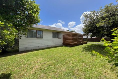 Photo of property in 20 Hyperion Drive, Randwick Park, Auckland, 2105