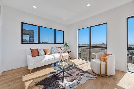 Photo of property in 9 Michael Richard Place, East Tamaki Heights, Auckland, 2016