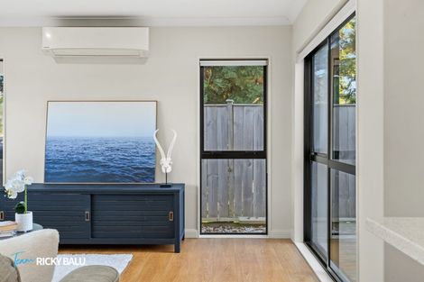 Photo of property in 17 Hard Beech Street, Takanini, 2110