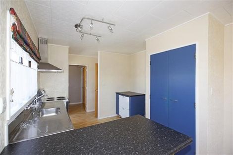 Photo of property in 11 Simcox Street, Otaki Beach, Otaki, 5512