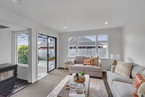 Photo of property in 102 Bassett Street, Burwood, Christchurch, 8083