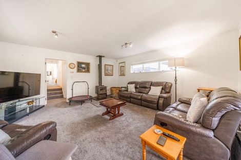 Photo of property in 2/19 James Grove, Stokes Valley, Lower Hutt, 5019