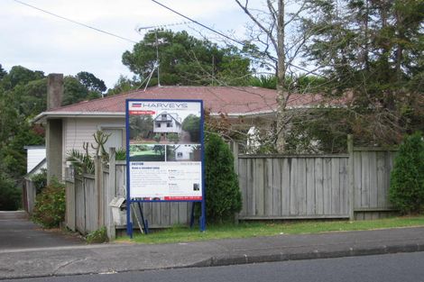 Photo of property in 1/146 Godley Road, Green Bay, Auckland, 0604