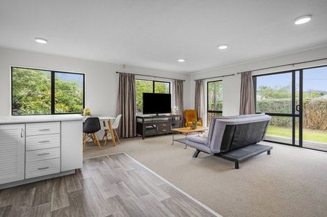 Photo of property in 2/1159 High Street, Taita, Lower Hutt, 5011