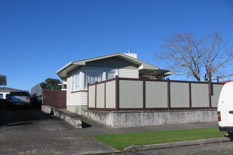 Photo of property in 30 Holdsworth Avenue, Milson, Palmerston North, 4414