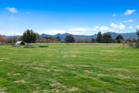 Photo of property in 24 Seniors Road, Wairau Valley, Blenheim, 7271