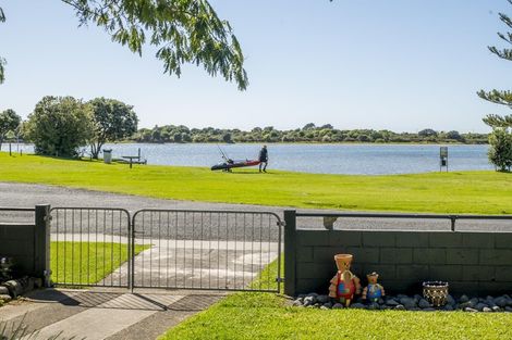 Photo of property in 7 Athenree Road, Athenree, Katikati, 3177