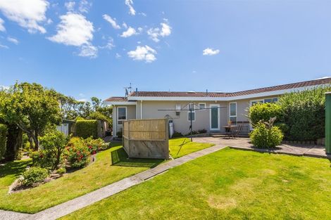 Photo of property in 11 Motuhara Road, Plimmerton, Porirua, 5026