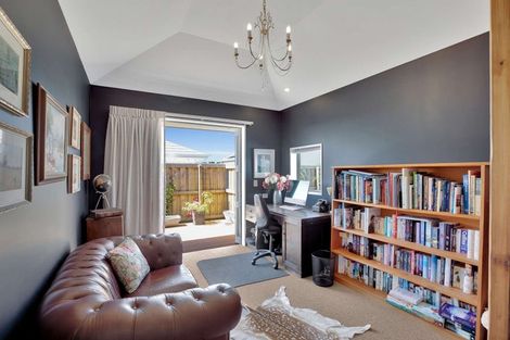 Photo of property in 6 Hunter Lane, Amberley, 7410