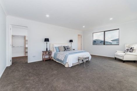 Photo of property in 42 Tinaku Road, Flat Bush, Auckland, 2019