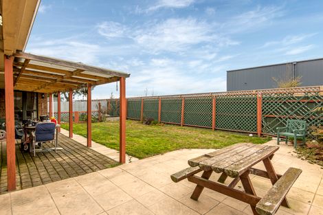 Photo of property in 51a Mortlake Street, Islington, Christchurch, 8042