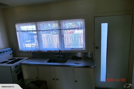 Photo of property in 12 Panama Road, Mount Wellington, Auckland, 1062