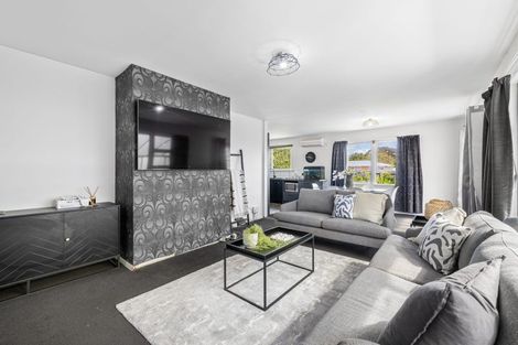 Photo of property in 8 Compton Street, Woolston, Christchurch, 8062