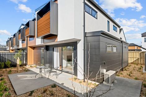 Photo of property in 2/130 Holly Road, St Albans, Christchurch, 8014