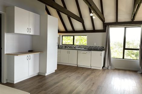 Photo of property in 10 Frances Street, Waikanae Beach, Waikanae, 5036