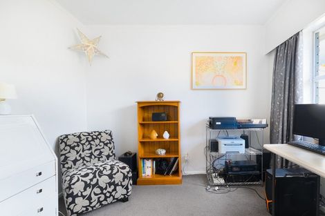 Photo of property in 48 Moana Road, Paraparaumu, 5032