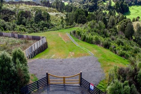 Photo of property in 114 Griggs Road, East Tamaki Heights, Auckland, 2571