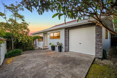 Photo of property in 1/1a Gordon Avenue, Forrest Hill, Auckland, 0620
