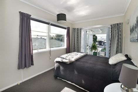 Photo of property in 6 Pine Road, Orewa, 0931