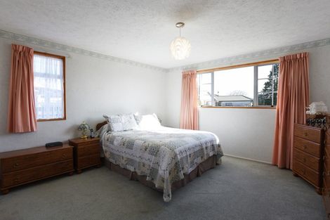 Photo of property in 11 Calder Place, Winton, 9720