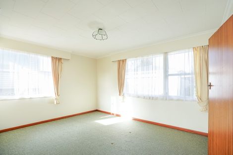 Photo of property in 6 Bond Street, Hokowhitu, Palmerston North, 4410