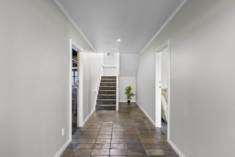 Photo of property in 19 Ingle Avenue, Waipahihi, Taupo, 3330