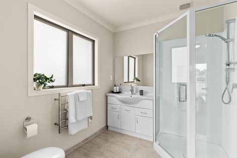 Photo of property in 8 Tarn Close, Pyes Pa, Tauranga, 3112