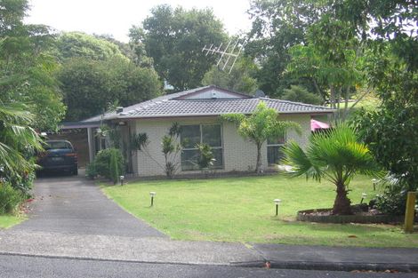 Photo of property in 6 Teviot Place, Totara Vale, Auckland, 0629