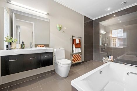 Photo of property in 9 Oak Lane, Coatesville, 0793