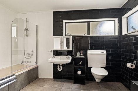 Photo of property in 18a Brighton Road, Green Island, Dunedin, 9018