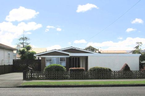 Photo of property in 10 Wrack Street, Kensington, Whangarei, 0112