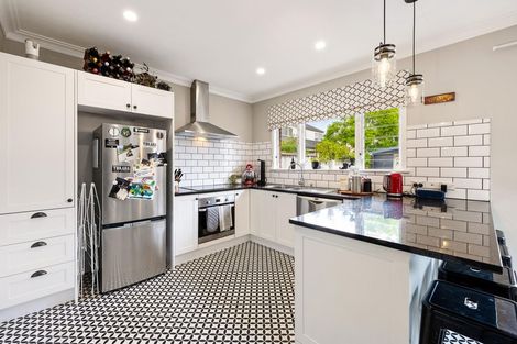 Photo of property in 46a Te Atatu Road, Te Atatu South, Auckland, 0610