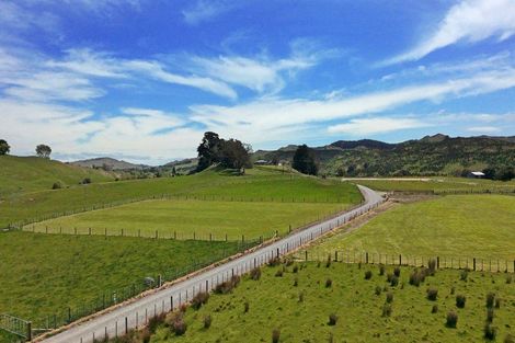 Photo of property in 2538 Kahuranaki Road, Elsthorpe, Havelock North, 4295