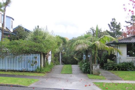 Photo of property in 1/51 John Gill Road, Shelly Park, Auckland, 2014