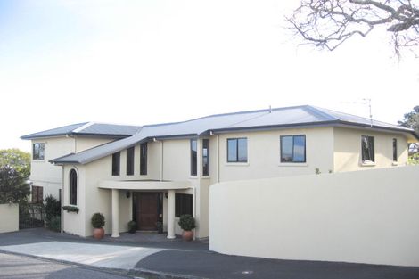 Photo of property in 17 Cobden Road, Bluff Hill, Napier, 4110