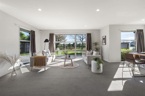 Photo of property in 31 Mokihi Gardens, Hillmorton, Christchurch, 8024