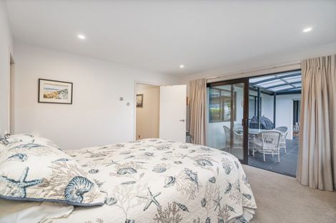 Photo of property in 1 Topping Place, Whitianga, 3510