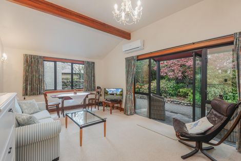 Photo of property in 18 Durham Crescent, Palmerston North, 4414