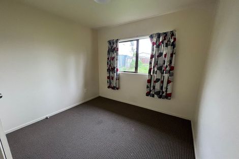 Photo of property in 2/17 Park Road, Glenfield, Auckland, 0629